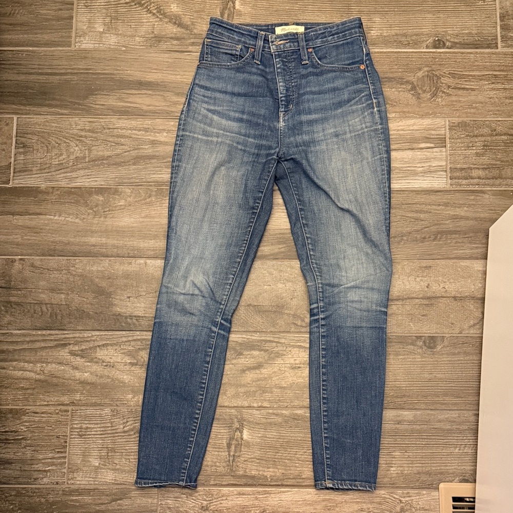 Madewell Women's Curvy High Rise Skinny Jeans in Medium Faded Blue